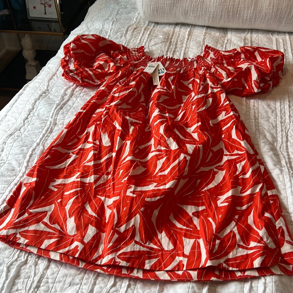 Whit two summer dress in orange and white